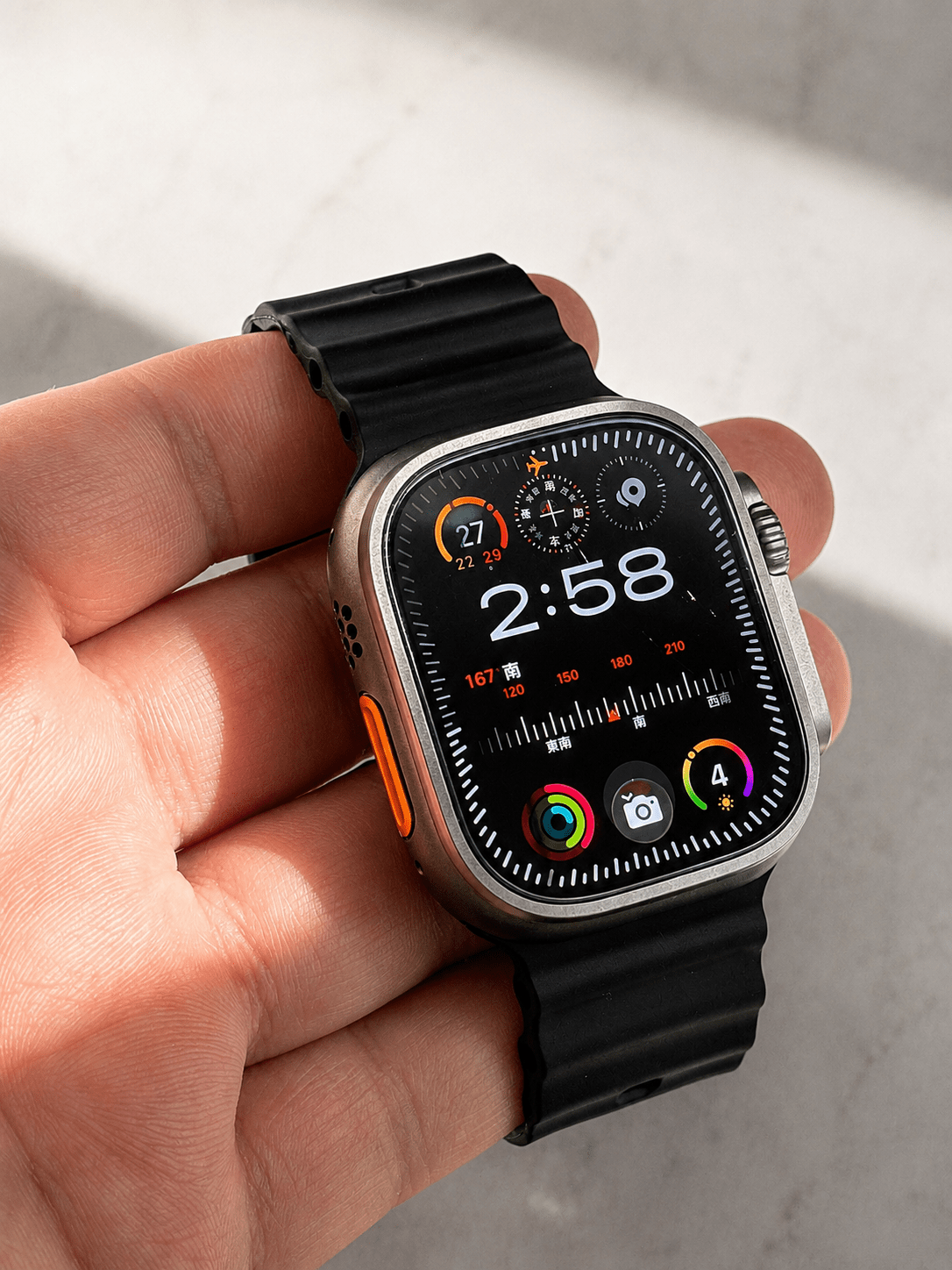 UNIU® Ocean Flux 海洋運動錶帶 曜石黑 Apple Watch 錶帶產品展示圖